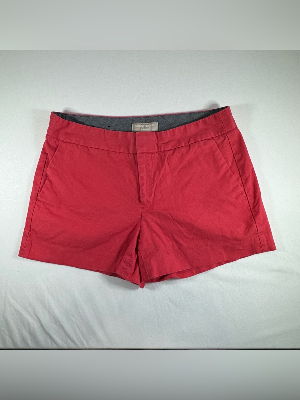 Banana Republic Hampton Fit Chino Shorts Salmon Coral Pink Women’s Size 6